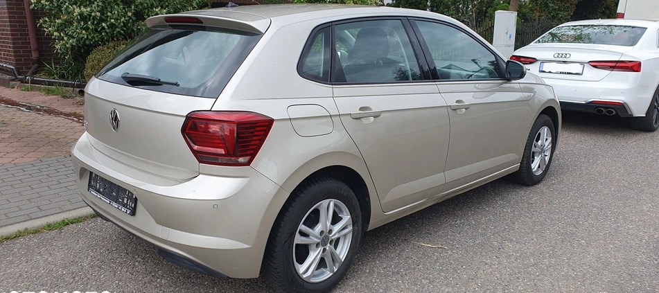 Volkswagen Polo cena 45999 przebieg: 68900, rok produkcji 2018 z Mieszkowice małe 56